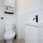 Апартаменти Zrodlana Two-bedroom With Balcony By Renters