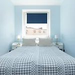 Апартаменти Zrodlana Two-bedroom With Balcony By Renters *