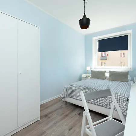 Апартаменти Zrodlana Two-bedroom With Balcony By Renters Колобжег