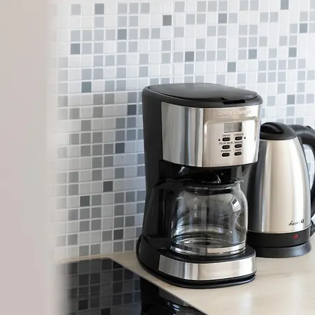 Zrodlana Two-bedroom With Balcony By Renters Апартаменти *