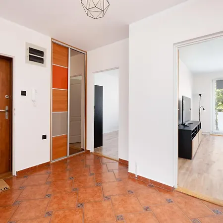 Zrodlana Two-bedroom With Balcony By Renters * Колобжег